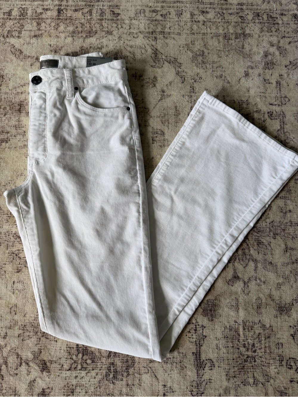 Kut from the Kloth Ana High Rise Fab Ab Flare